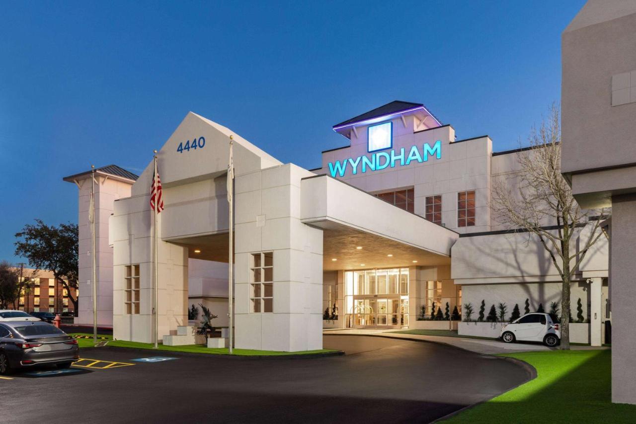 DFW Airport Hotel y Centro de Conferencias Irving Exterior foto